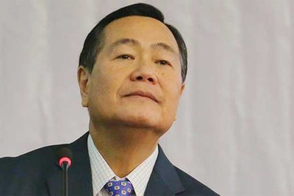Carpio Accepts Duterte’s Challenge To Debate, Asks Him To Resign